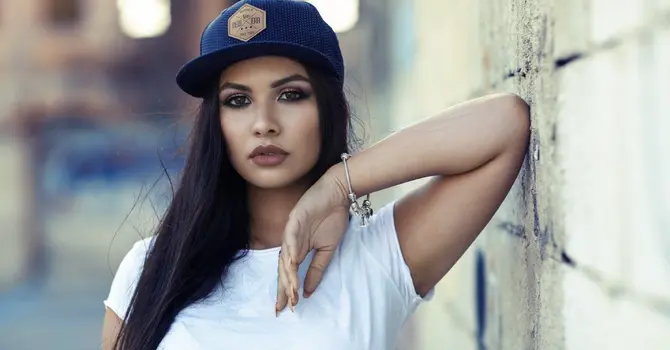 Як правильно підібрати кепку за формою обличчя чоловікові та жінці