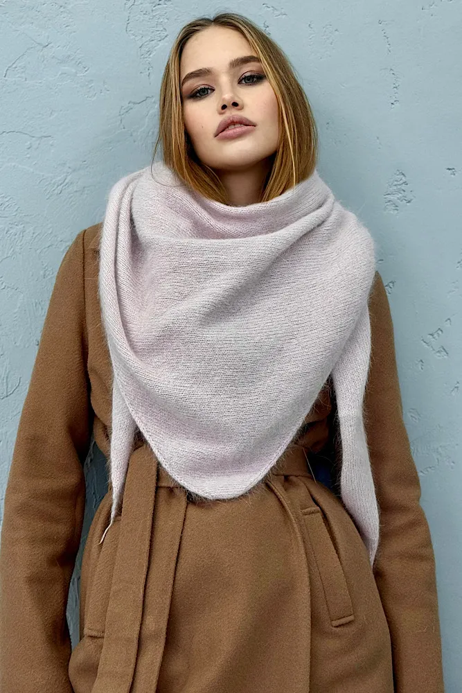 Косинка бактус шалик ангорова Helly Cascona one size Пудровий 