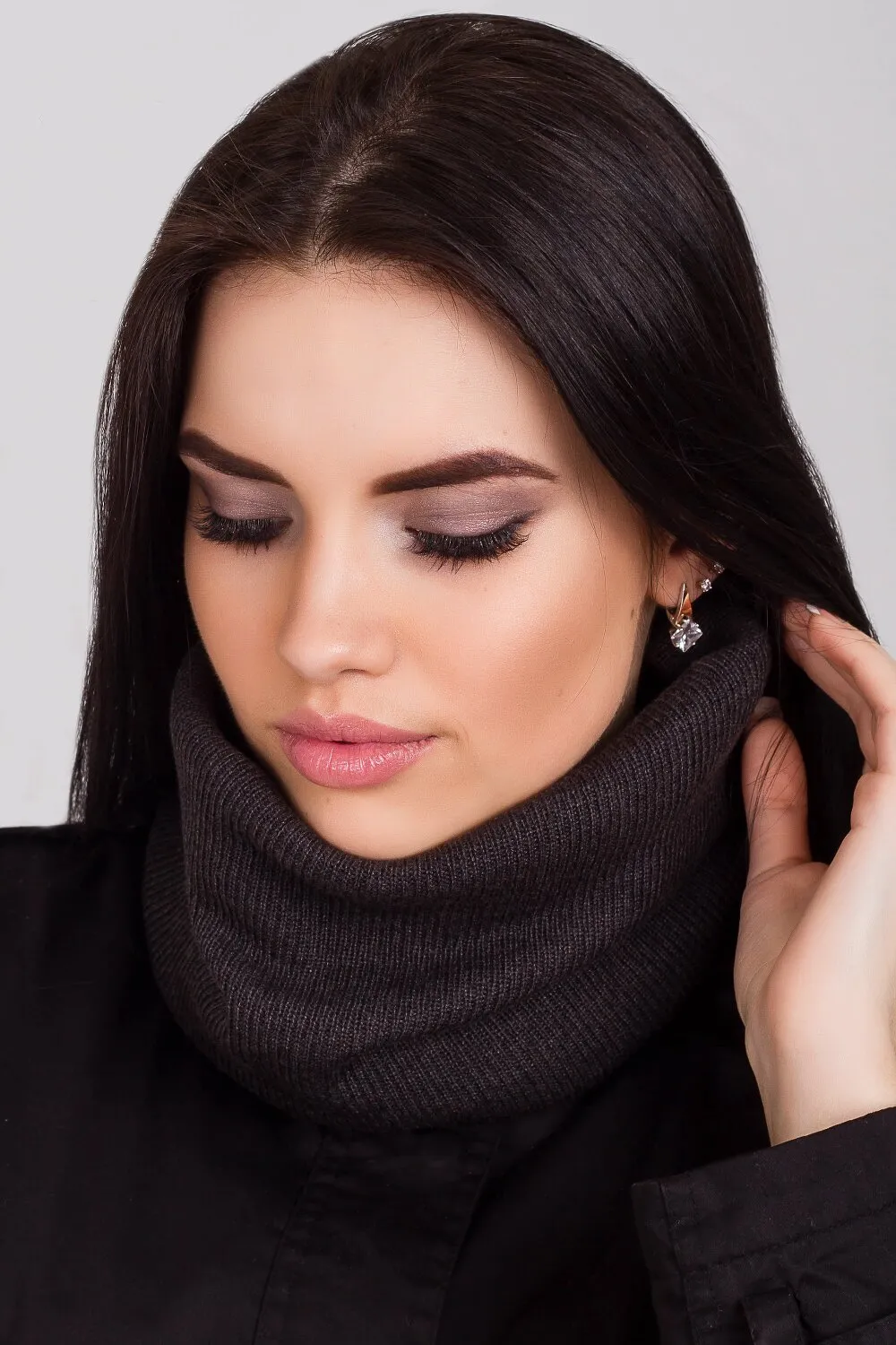 Снуд однотонный мелкой вязки Theo Buff Cascona one size Темно-серый 