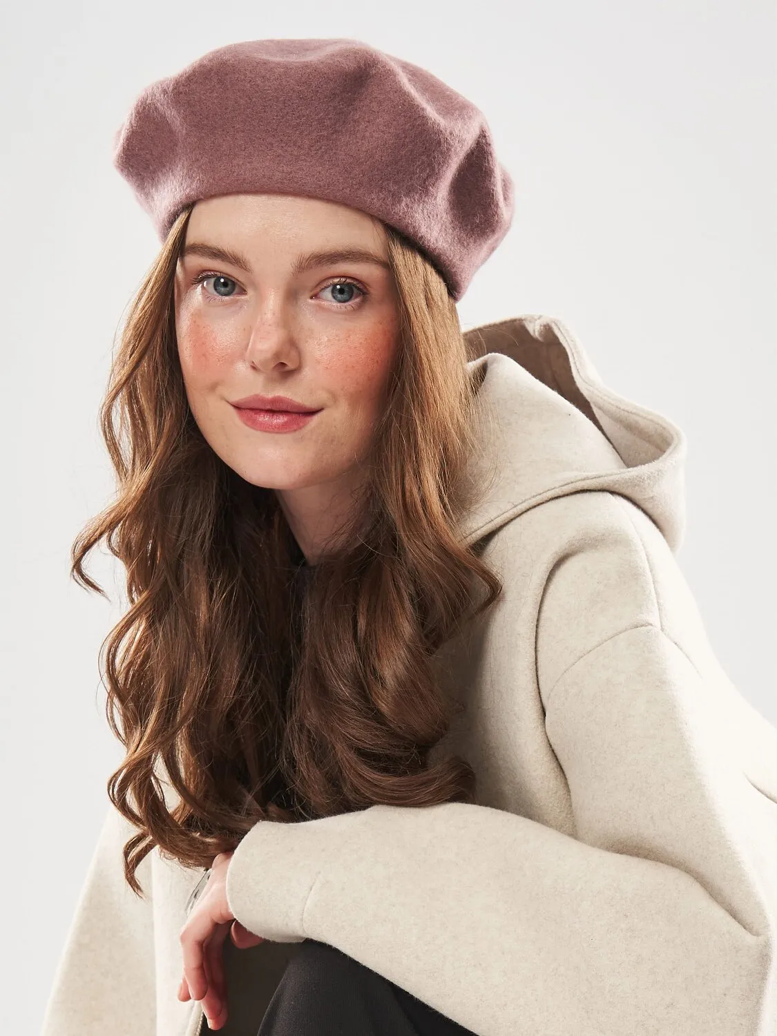 Берет класичний однотонний вовняний 56-58 Fortune Пудровий перламутр 