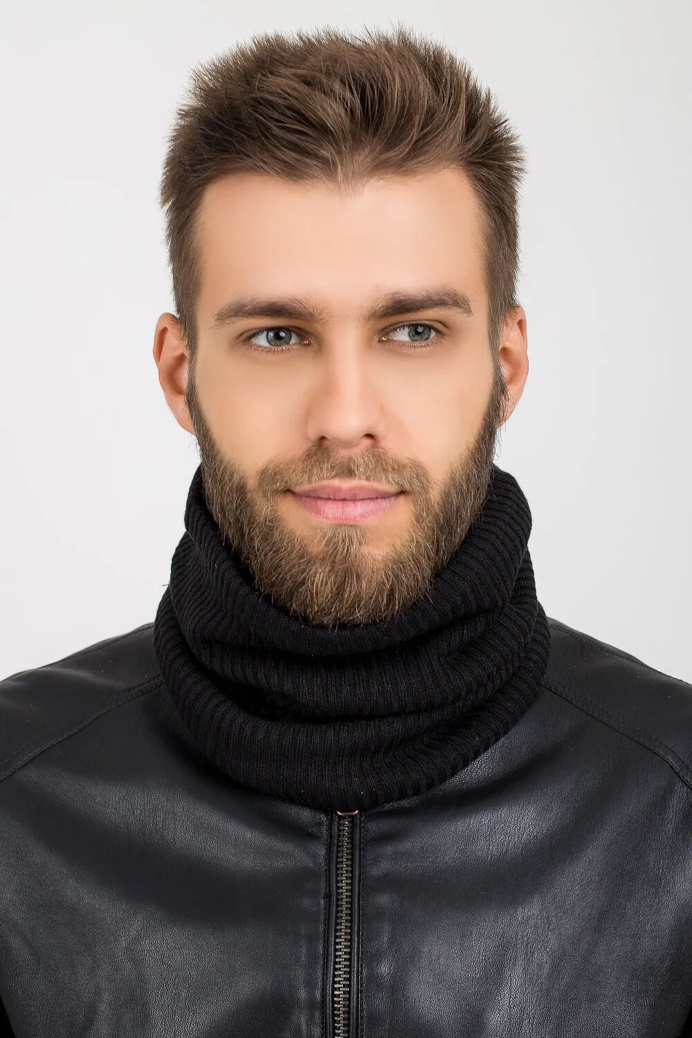 Снуд однотонный мелкой вязки Tony Buff Cascona one size Черный 
