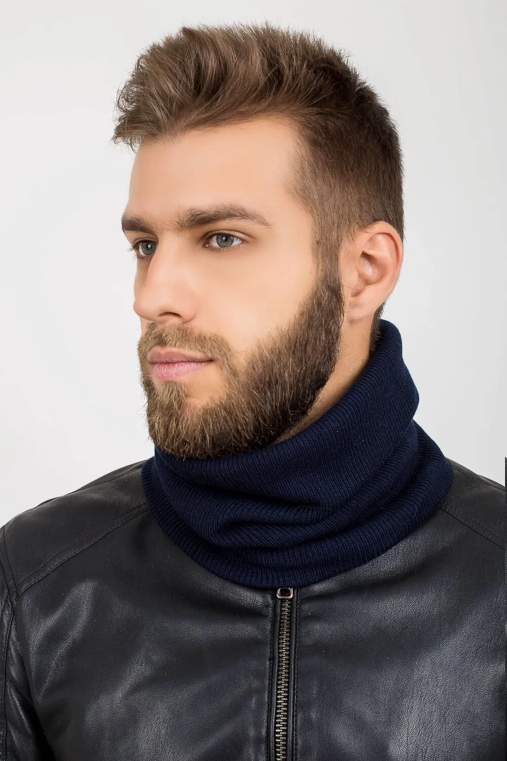 Снуд однотонний дрібної в’язки Theo Buff Cascona one size Темно-синій 