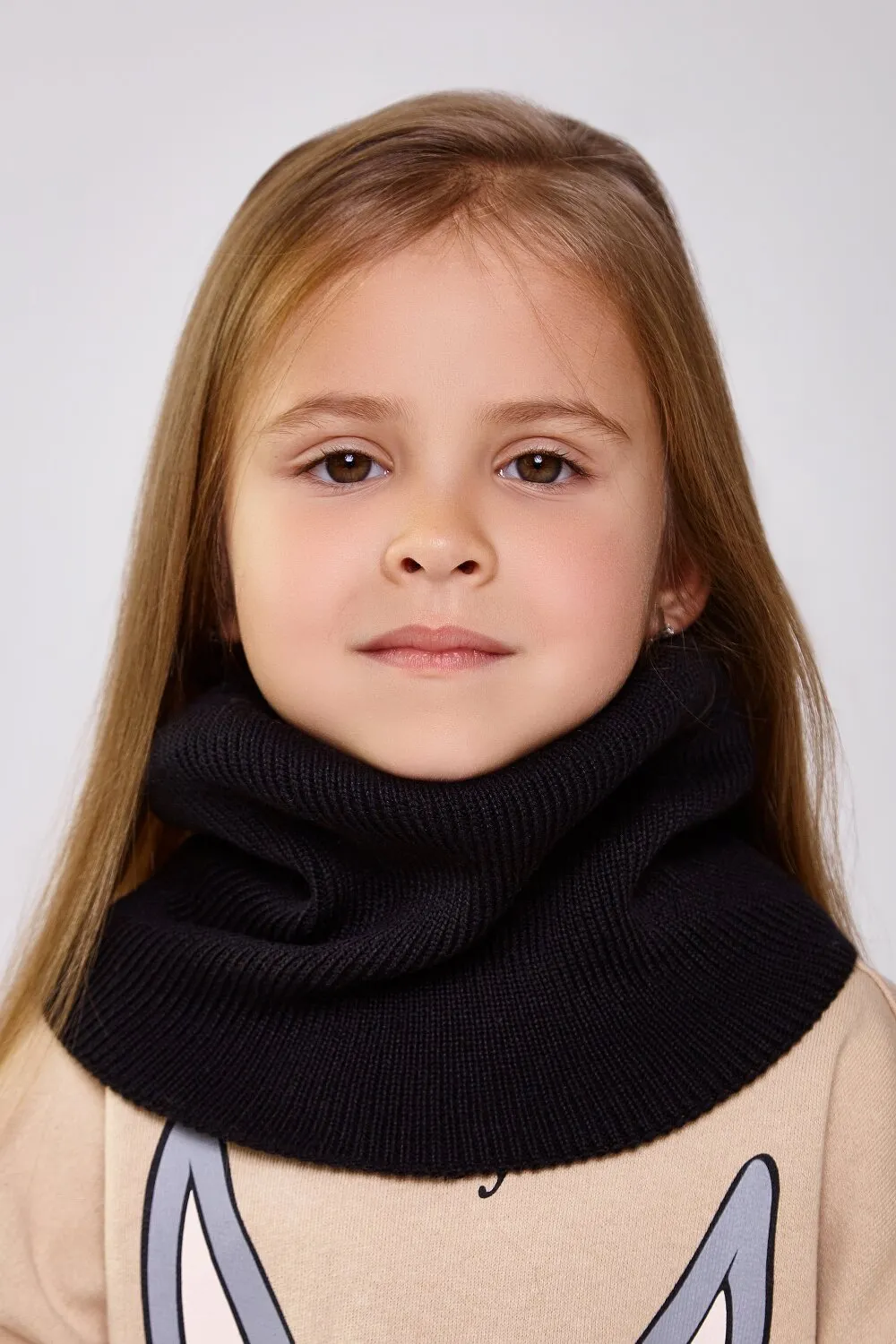 Снуд однотонний дрібної в’язки Elsa Cascona one size Чорний 