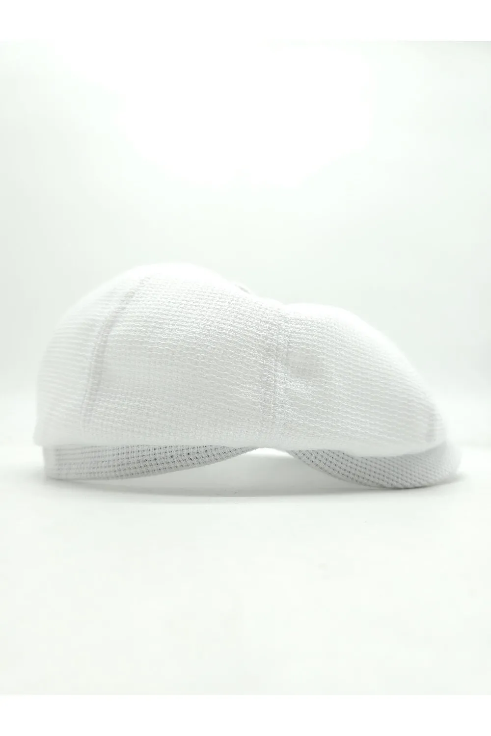 Кепка восьмиклинка хуліганка з канви на ніжці CH 55 Білий 