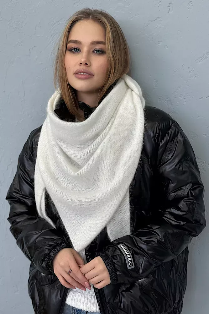 Косынка бактус шарф ангоровый Margot Cascona one size Белый 