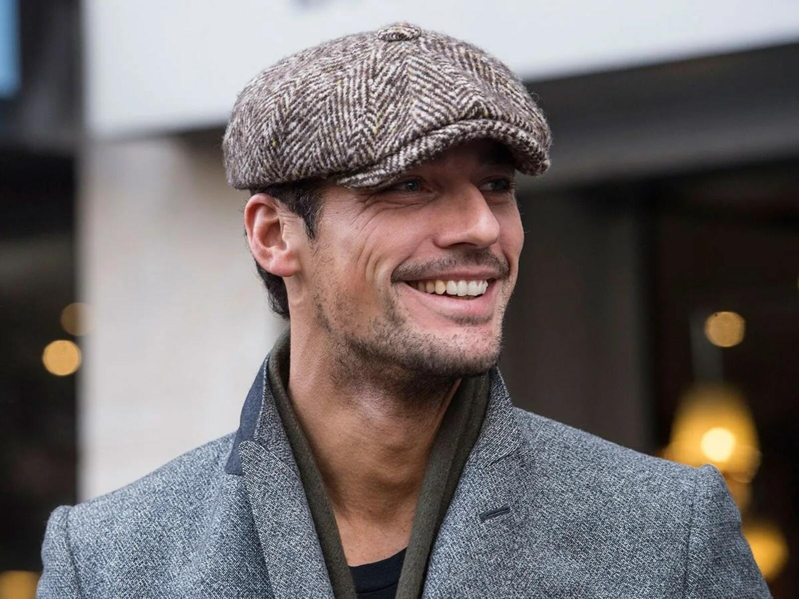 чоловіча кепка-восьмиклинка з чим носити